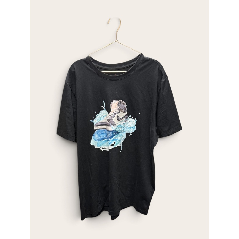 Jordan Mens Graphic T-Shirt Black Sneaker Water Splash XXL 100% Cotton NWOT
